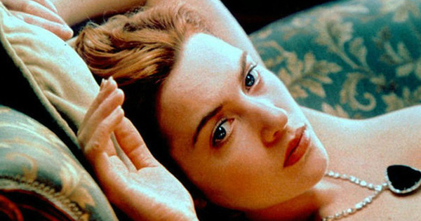 10 bộ phim khiến diễn viên chính nhục nhã, xấu hổ cả đời: Kate Winslet muốn nôn mửa vì Titanic, ngôi sao khác còn khóc suốt 1 tiếng vì bị ép đóng!