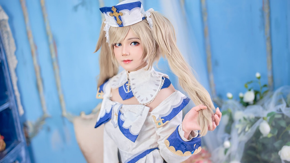 Cosplay Barbara:  Idol dễ thương nhất quả đất