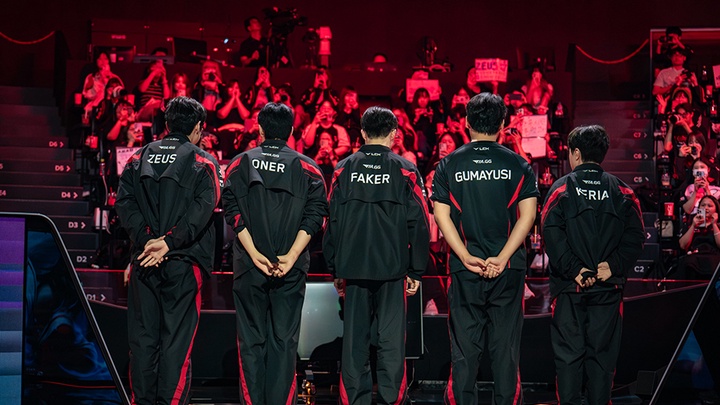 Đánh bại T1 lần thứ 11 liên tiếp, GEN tiến thẳng vào vòng 2 Playoffs LCK Mùa Hè 2024