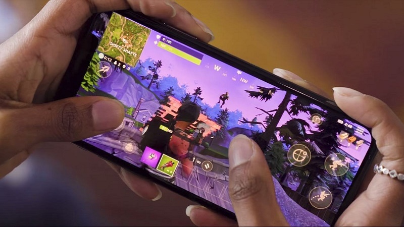 Người chơi Fortnite iOS giảm thảm hại sau đáp trả của Apple