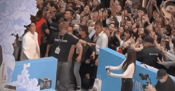 Ai bắt mỹ nam này giải nghệ giùm với: 1 tháng có 3 phim đều flop, đã xấu còn suốt ngày lườm nguýt, xem mà trầm cảm