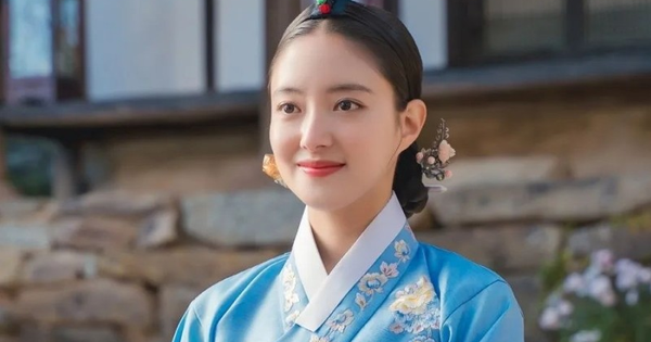 10 Hoàng hậu đẹp nhất Hàn Quốc: Kim Tae Hee bét bảng, hạng 1 đúng chuẩn "sách giáo khoa cổ trang"