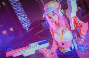 Nóng mắt với cosplay Miss Fortune cực gợi cảm trong Liên Minh Huyền Thoại