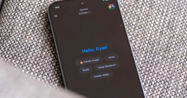 Gemini “lột xác” với giao diện mới, Google tham vọng tạo siêu trợ lý AI