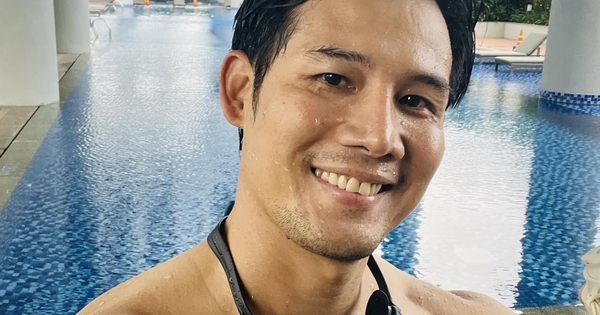 Nam thần Vbiz 20 năm rồi vẫn chẳng chịu già, còn giữ “kỷ lục” cả showbiz không ai dám giành
