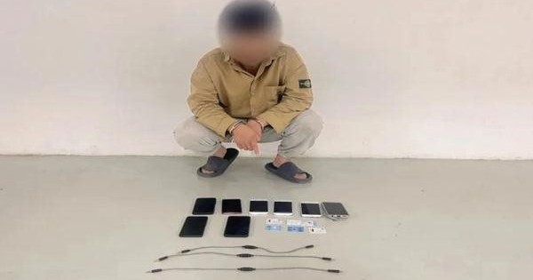 Chỉ là sinh viên đại học bình thường nhưng tài khoản liên tục nhận được số tiền lớn, chi tiêu rất 
