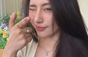 Bạn thân Lê Bống khoe visual 
