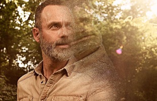 Còn chưa kịp để fan bùi ngùi khi chia tay series, nam chính Andrew Lincoln đã vui vẻ tham gia ngay hẳn 3 phim 