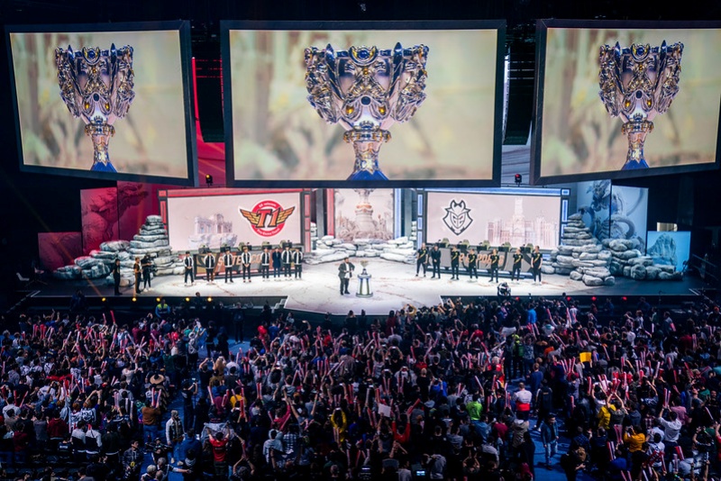 Bán kết đi vào lịch sử: SKT T1 đối đầu G2 Esports xứng tầm một trận chung kết