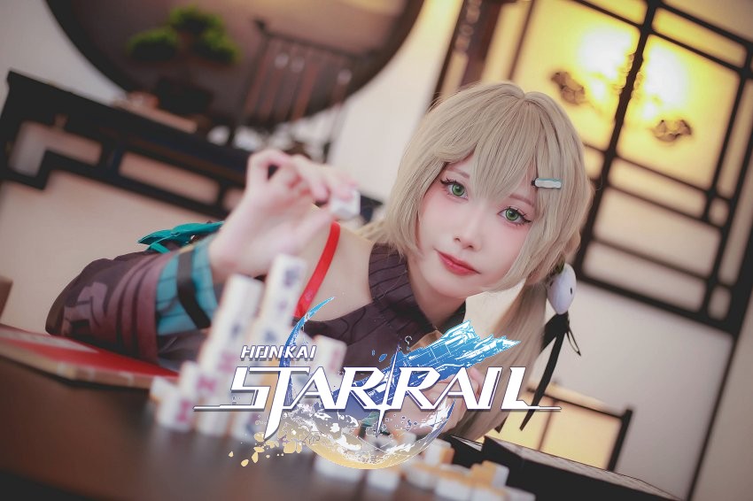 Chiêm ngưỡng bộ ảnh Cosplay Qingque trong Honkai: Star Rail được thực hiện bởi Best Pensupak