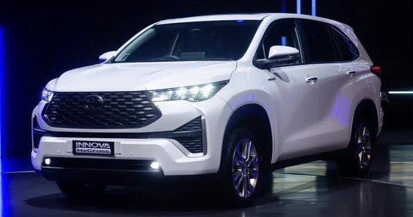 Đại lý nhận cọc Toyota Innova 2023 tại Việt Nam: Dự kiến giao giữa năm sau, có phiên bản hybrid