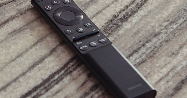 Lần đầu tiên chiếc remote có khả năng sạc bằng năng lượng mặt trời