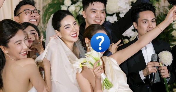 Nữ diễn viên nổi tiếng bắt được hoa cưới của Mai Ngọc, Vbiz sắp có tin vui tiếp theo?