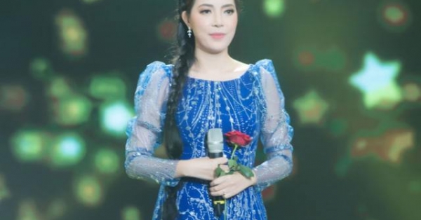 Hoảng sợ trước những cám dỗ của showbiz, nữ ca sĩ nghỉ hát, chạy trốn sang Mỹ