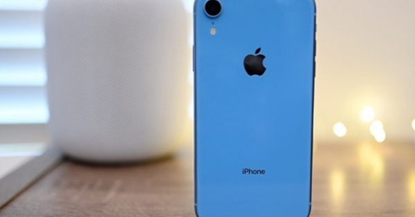 iPhone XR bị tố giấu diếm thông số kỹ thuật, kết nối kém