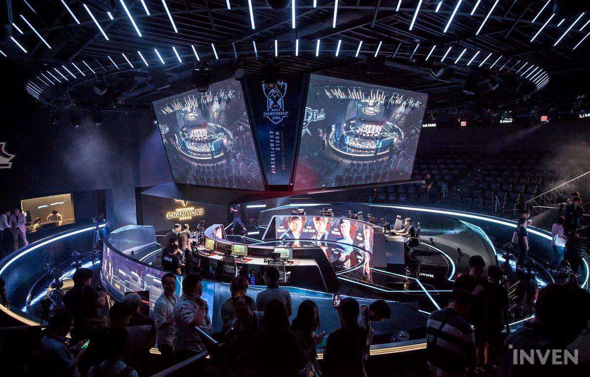 Giải đấu LPL LCK Mid Season Cup chính thức được tổ chức để thay thế cho MSI