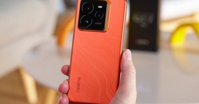 Realme vén màn smartphone pin khủng 10.000 mAh với thiết kế mỏng, nhẹ