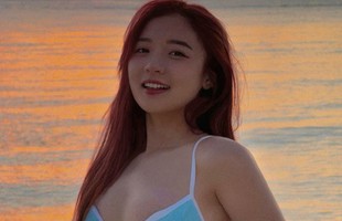 MC hot nhất Liên Quân trình làng bộ ảnh bikini cực "cháy"
