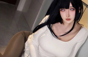 Naruto: Hinata xuyên không đến hiện đại, diện trang phục bó sát "đốt cháy" căn bếp