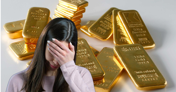 Cảnh sát bới 5 tấn rác giúp người dân tìm thấy 133 cây vàng