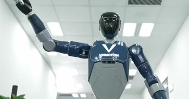 Cận cảnh robot của Vingroup khiến nhiều người ngạc nhiên