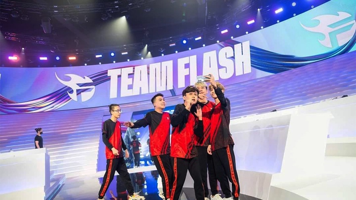 Team Flash dừng bước ở bán kết ICONS Global Championship 2022