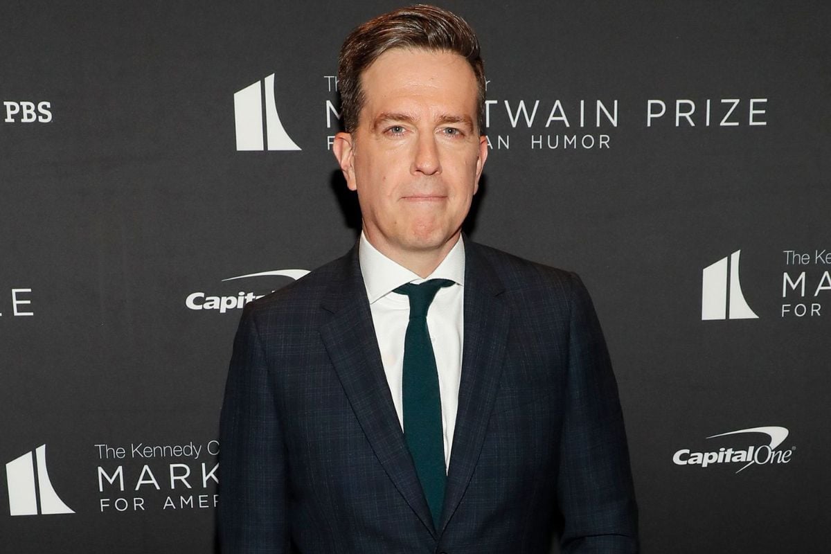 Ed Helms Tiết Lộ Món Quà “Bá Đạo” Mà Zach Galifianakis Gửi Phi Công Trực Thăng Trong The Hangover 2