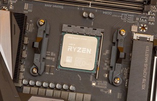 AMD đánh tan tác Intel chỉ với một con chip Ryzen 7 3700X