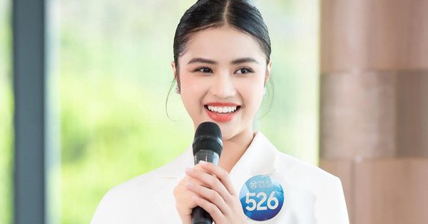 Người đẹp có gương mặt lai Tây của Miss World Vietnam chia sẻ về quá khứ bị bạo lực học đường