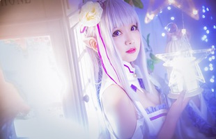 Cosplay tuyệt đẹp về nàng công chúa tóc trắng Emilia trong Re:Zero