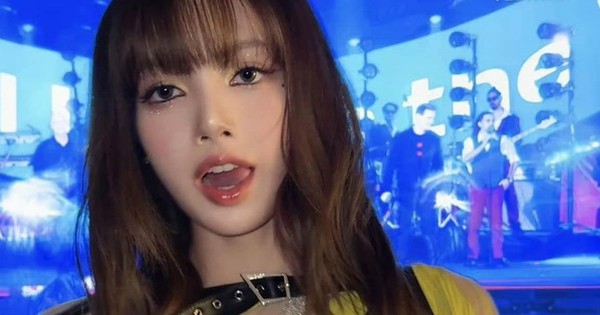 Hàng loạt tờ báo Mỹ điểm mặt Lisa (BlackPink)