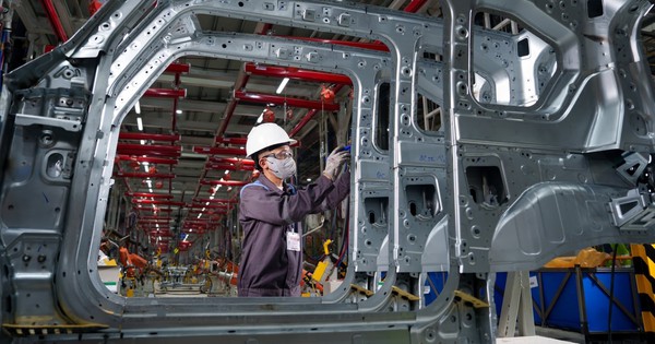 Vingroup lập công ty thép VinMetal vốn 10.000 tỷ đồng: Làm thép đặc chủng cho xe điện