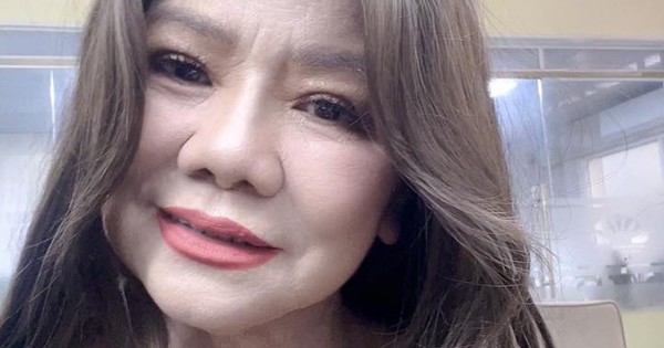 Gương mặt khác lạ của nữ NSND U80 rời phố thị về Thạch Thất sống, thích được khen đẹp hơn hát hay