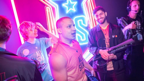 [Allstar 2019] Tyler1 nói về thất bại của NA trước EU: “Họ đã dành tất cả lượt cấm cho tôi và tất nhiên, ý tôi là người sẽ… tôi là người chơi giỏi nhất trên thế giới và họ đã đánh bại đội của tôi.”