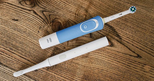 Dùng thử bàn chải điện Xiaomi và Oral B: Loại hơn trăm, loại gần triệu thì khác nhau những gì?