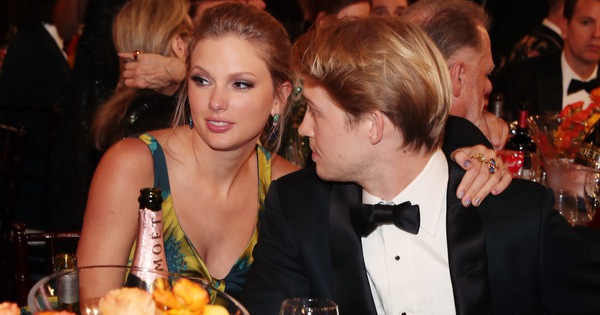 Rần rần tin Taylor Swift chuẩn bị lên xe hoa cùng bạn trai Joe Alwyn, kế hoạch đều rõ ràng chỉ chờ ngày tổ chức?