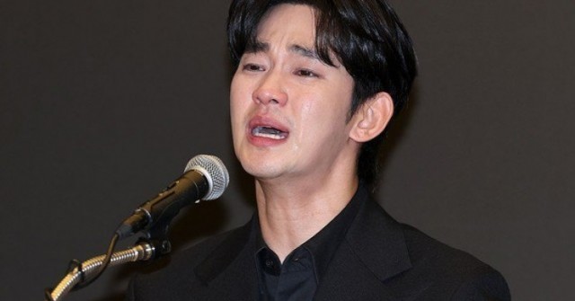 Kim Soo Hyun phản đòn