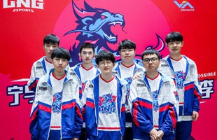 LMHT: Fan Việt vui sướng sau khi SofM đánh bại Invictus Gaming - 