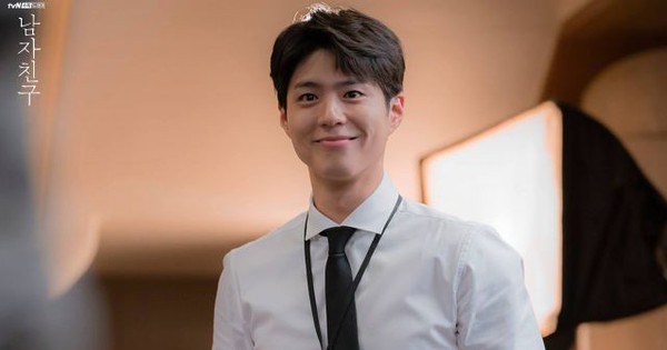 Kỳ lạ nam thần vào vai trắng trẻo thư sinh thì "flop", càng phong trần rám nắng lại càng nhiều chị em nhận làm chồng