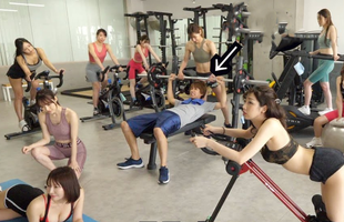 Chung phòng gym toàn mỹ nhân sexy, YouTuber phát hiện sức mạnh tiềm ẩn của đàn ông khi có gái xinh là sự thật