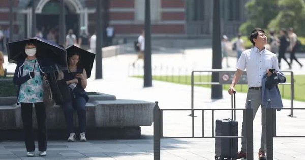 Thủ đô Nhật Bản ghi nhận ngày "cực nóng" đầu tiên trong năm