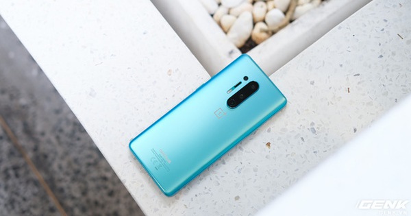 Cận cảnh OnePlus 8 Pro: Thiết kế đẹp, trang bị Snapdragon 865, màn hình 120 Hz chạy cùng độ phân giải QHD+, camera có filter Photochrom rất hay