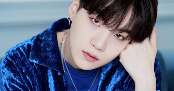 Suga (BTS) cúi đầu xin lỗi