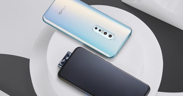 Tín đồ công nghệ và thời trang không thể bỏ qua cơ hội sắm Vivo V17 Pro 6 camera, nhận đồng hồ “hiệu” trị giá 3,69 triệu đồng tại TGDĐ