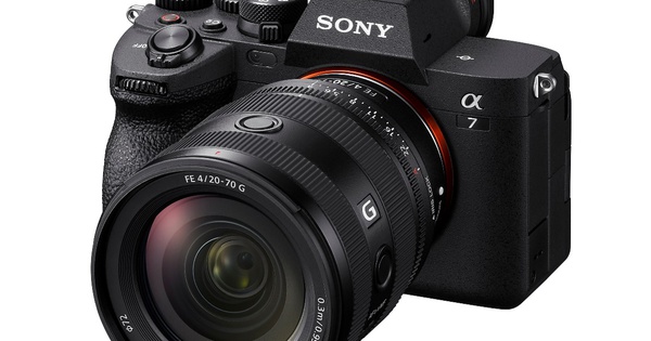 Sony ra mắt ống kính FE 20-70mm F4 G, zoom chuẩn gọn nhẹ với góc siêu rộng