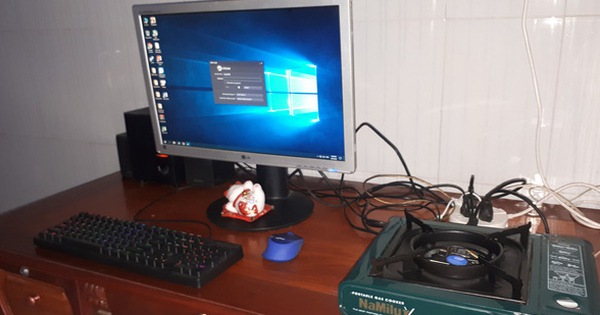 Chết cười với bộ PC 