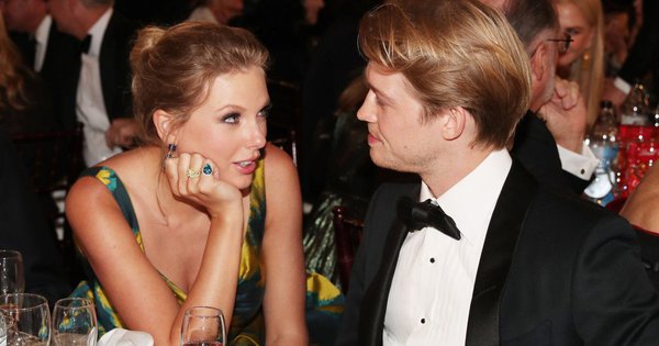 Netizen sốc khi Taylor Swift lại chia tay bạn trai, không ít người cợt nhả: 