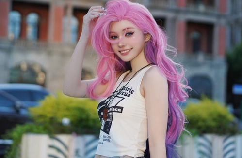 Ngắm nhìn bộ ảnh cosplay cực kỳ sexy, quyến rũ của nữ hot girl Ono Liuyuan