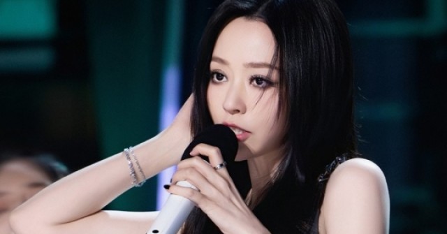 Diva Trung Quốc hát 'Cắt đôi nỗi sầu' cùng Đan Trường