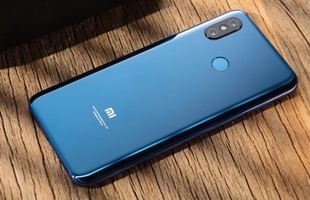 Xiaomi POCOPHONE F1 lộ điểm benchmark: Mạnh mẽ chiến game tốt